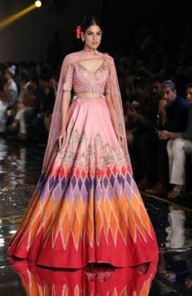 By Designer Sulakshana Monga FDCI India Couture Week 2019 (2) (1)