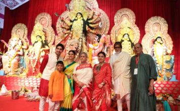 B-Town Celebrities Celebrate Durga Puja