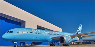 Etihad Airways Unveils Manchester City FC Livery On New Dreamliner