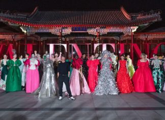 Pierpaolo Piccioli’s Valentino Haute Couture Show In Beijing