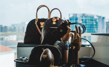 Bags By Louis Vuitton