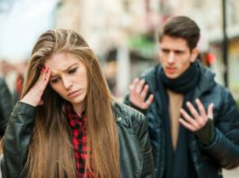 5 Signs That You Are In An Unhealthy Relationship