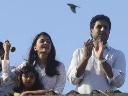BOLLYWOOD Participates In JANTA CURFEW