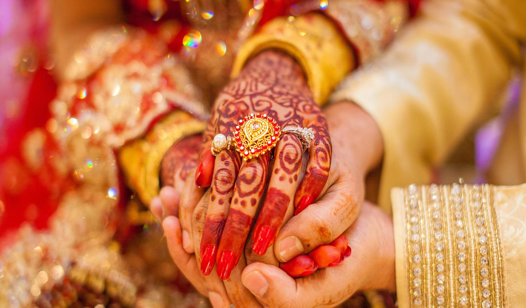 Newly-wed MP couple quarantined with wedding guests as kin tests +ve MP Couple