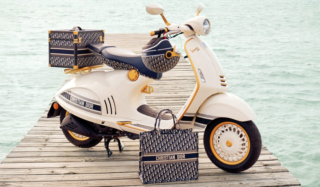 Get Ready for Vespa 946 Christian Dior scooter scooter