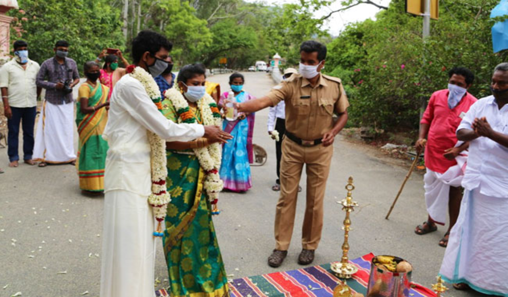 A Unique Wedding at TN-Kerala Border Wedding