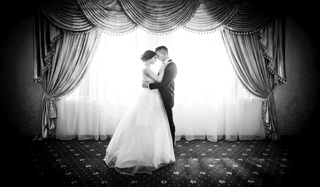 Covid love stories that won hearts on internet Love in the time of covid