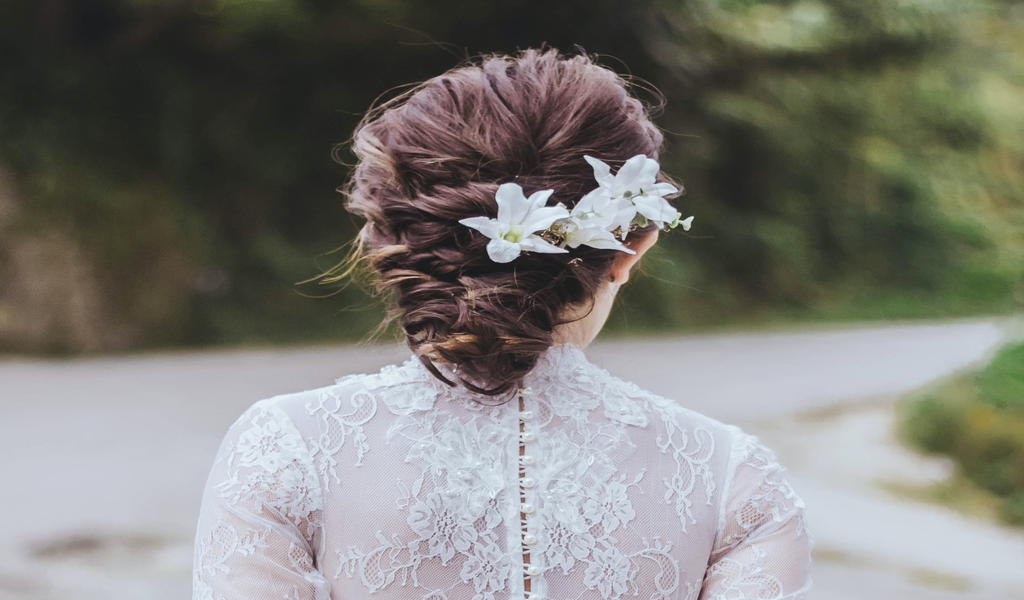 Unconventional bridal hairstyles to choose from hairstyles