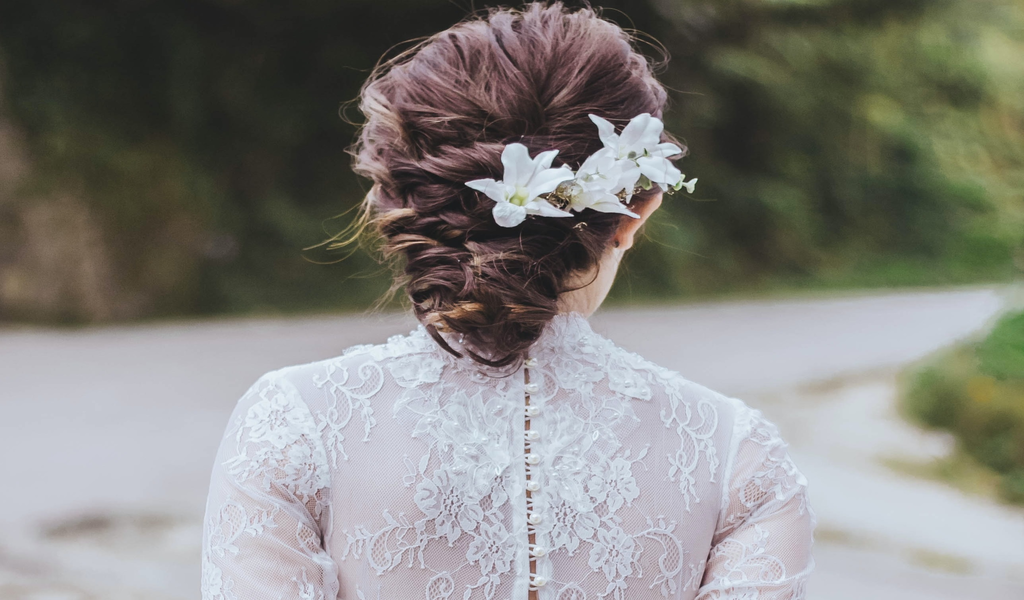 Hairstyles for the bride with short/medium length hair Bridal Hairstyles For Short Hair