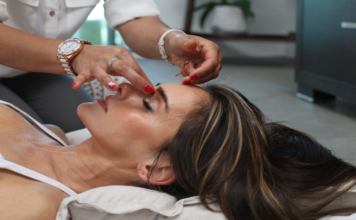 Smart skincare tips you should do in 2021 skincare