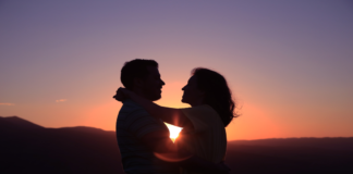 Warning signs to look out for in a relationship Warning signs