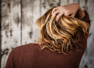 Habits that are unintentionally damaging your hair hair