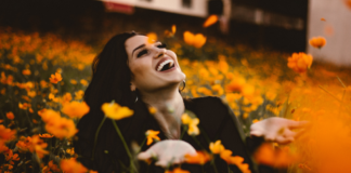 Here’s what to do to keep your teeth bright and white teeth