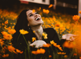 Here’s what to do to keep your teeth bright and white teeth