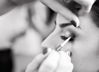 Shine bright like a star: Foundations for full coverage foundations