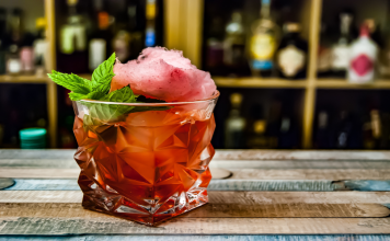 Try these famous cocktails at home cocktail