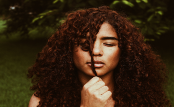 Hairstyling mistakes that cause hair loss or thinning hair