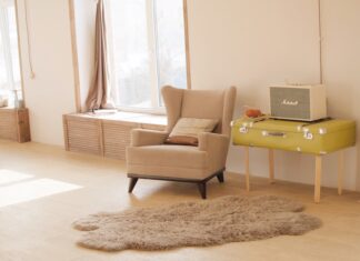 #DIYDeclutter: 5 tips to declutter your living space unsplash