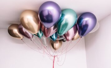 Gifting ideas for your parents’ Silver jubilee balloon