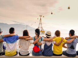 A few ways to introduce your boyfriend to your friends