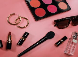 Lipsticks, not just confined to your lips: Makeup tips makeup