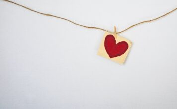 Move past your ex: A few tips to accept what’s gone is gone! heartbreak