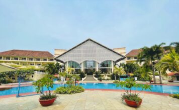 Grab your chance at luxury with Radisson Blu Resort Goa Radisson Blu Resort Goa Cavelossim Beach