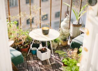 Revamp your balconies with some boho-chic decor tips boho
