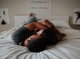 Listing the pros and cons of having rebound sex