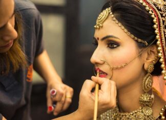 How to find the best makeup artist for your wedding?