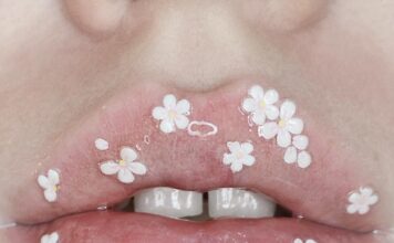 4 DIY Lip Scrubs