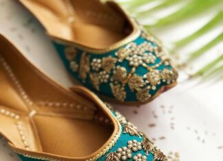 Gorgeous Juttis for Wedding