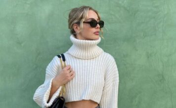 This Winter, Wear your turtleneck in style!