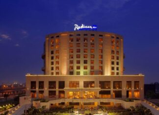 Travelling to Delhi this Holiday Season? Radisson Blu New Delhi Dwarka is the place to check in