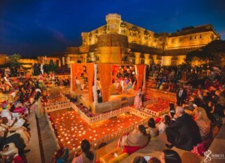 Dreamy floating mandap ideas for your special day