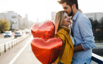 Last minute physical & digital gift ideas for couples