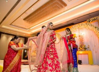 Things to check at your final wedding fitting