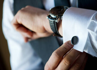 Fasten Up Your Shirts using these, Grooms!