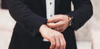Important Accessories for the Grooms