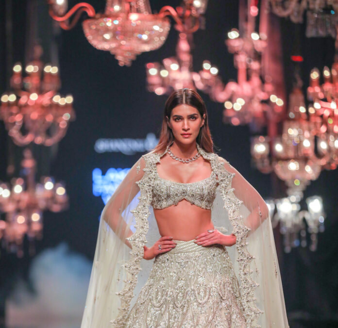 The Dazzling Kriti Sanon- Wedding Affair