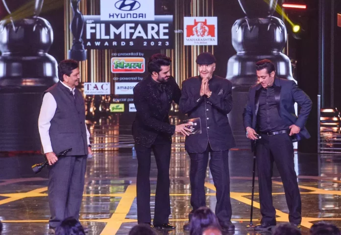Prem Chopra At Filmfare Awards