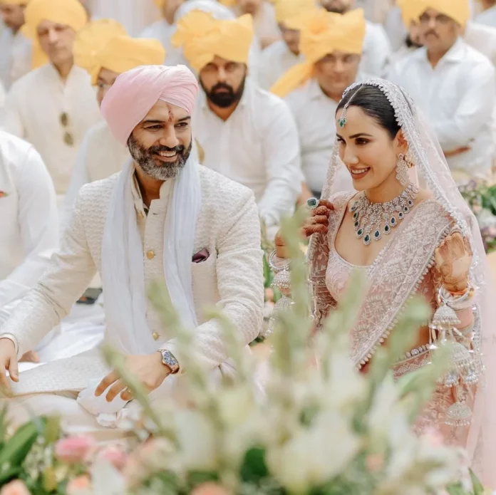 sonnalli-seygall-and-ashesh-l-sajnani-wedding-affair Sonnalli Seygall And Ashesh L Sajnani - Wedding Affair