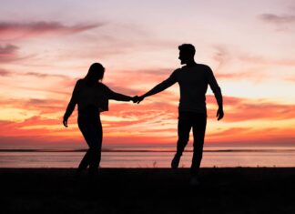 Navigating the Distance: A Deep Dive into Long-Distance Relationships Long Distance Relationships - Wedding Affair