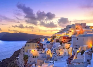 Island Escapades: Romantic Hideaways in the Greek Islands Romantic Hideaways In The Greek Islands - Wedding Affair