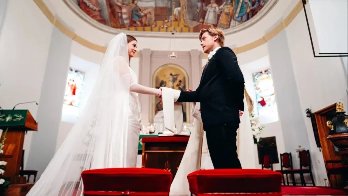 dylan-sprouse-and-barbara-palvin-wedding-affair Dylan Sprouse And Barbara Palvin - Wedding Affair