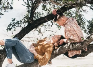 Love In 10 Unconventional Settings: Beyond The Norm Love In 10 Unconventional Settings - Wedding Affair