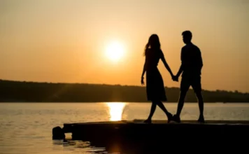 How to Kееp Romancе Alivе in Long-Term Relationship How To Keep Romance Alive In Long-Term Relationship - Wedding Affair