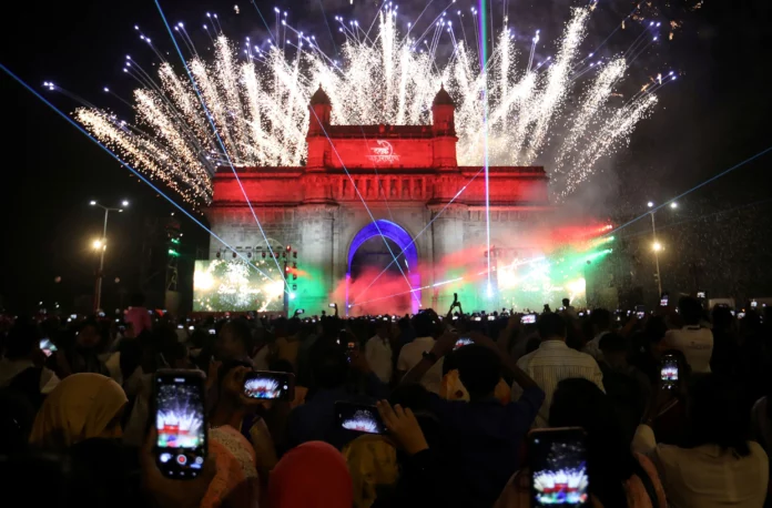 10-places-near-mumbai-for-new-year-celebrations-wedding-affair 10 Places Near Mumbai For New Year Celebrations - Wedding Affair