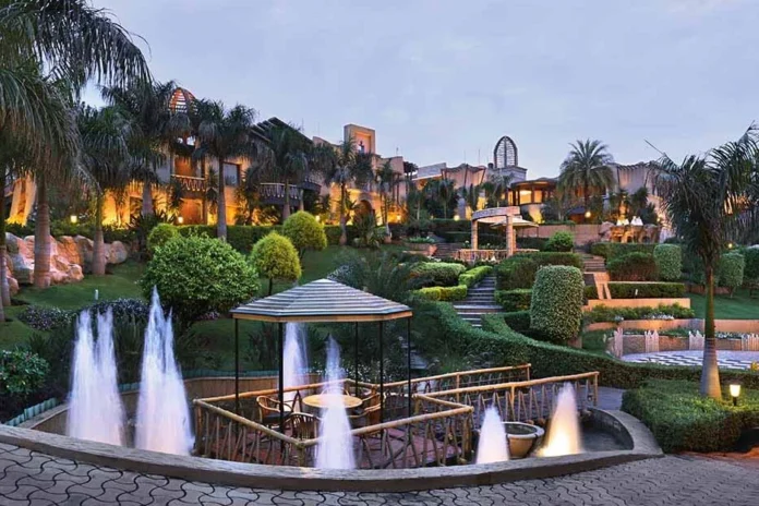 Host a Romantic Destination Wedding at the Corinthians Resort & Club