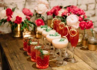 How to Choose the Best Signature Drinks for Your Wedding